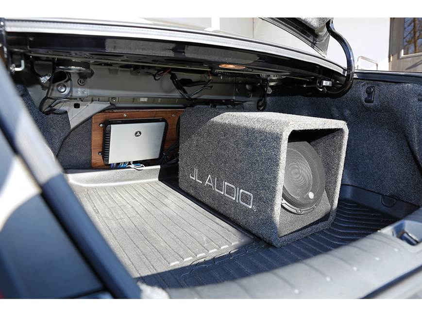JL Audio HD Series HD900/5 5-channel car amplifier — 100 watts RMS x 4 at 4 ohms + 500 watts RMS x 1