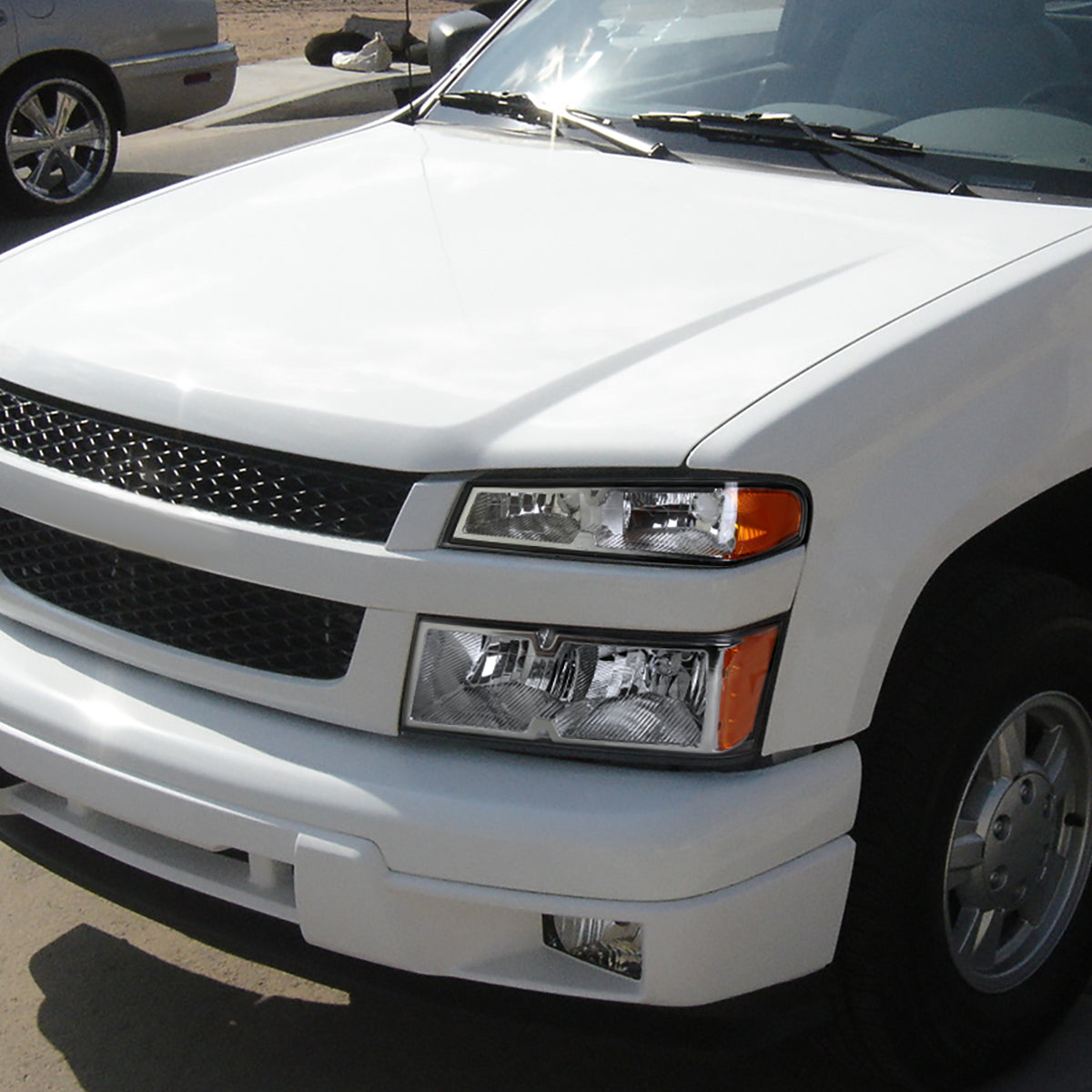 Spec-D 04-12 Chevy Colorado GMC Canyon Tail Lights Chrome/Clear