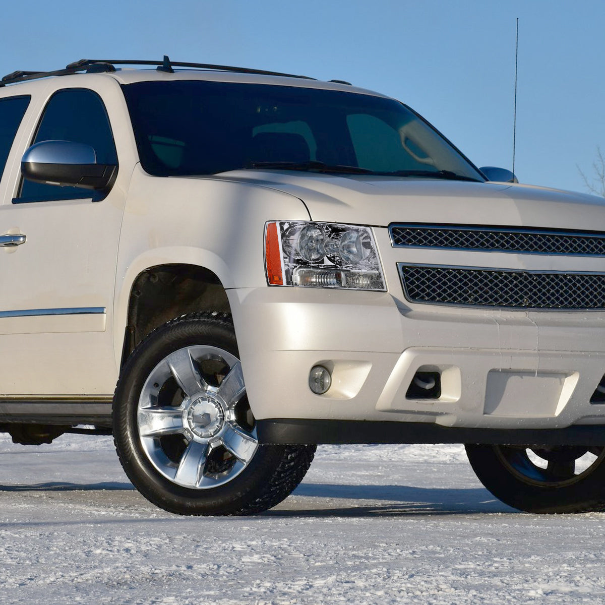Spec-D 07-14 Chevy Avalanche/Tahoe/Suburban Headlights OE Style Chrome