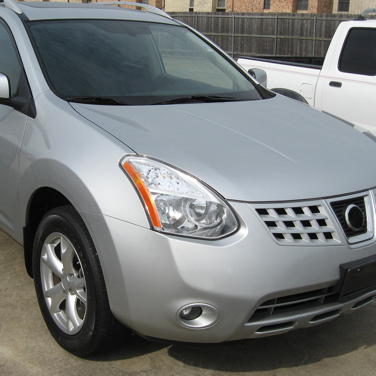 Spec-D 08-13 Nissan Rogue Passenger Headlight OEM Chrome Replacement
