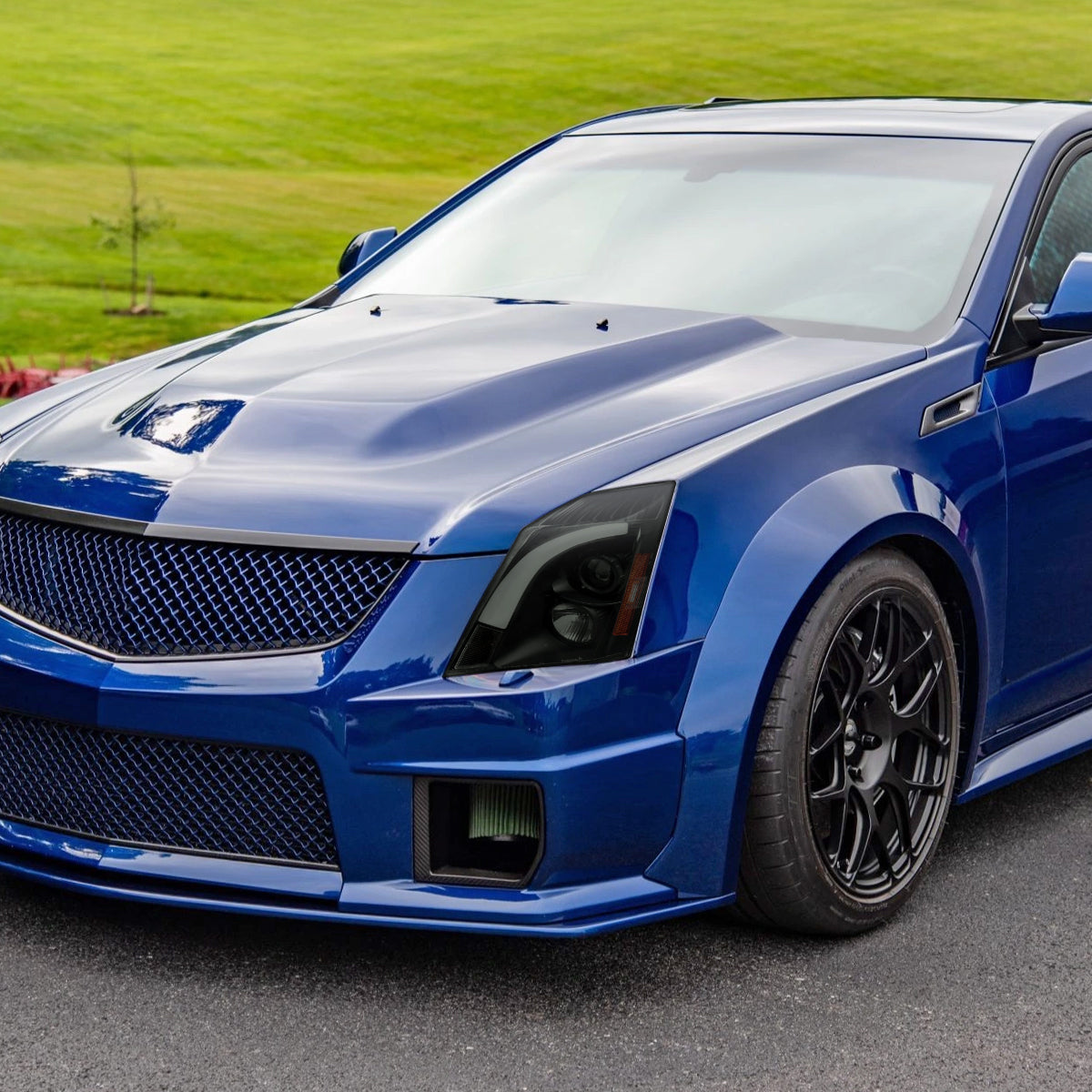 Spec-D 08-14 Cadillac CTS Sequential LED Headlights Black/Smoked