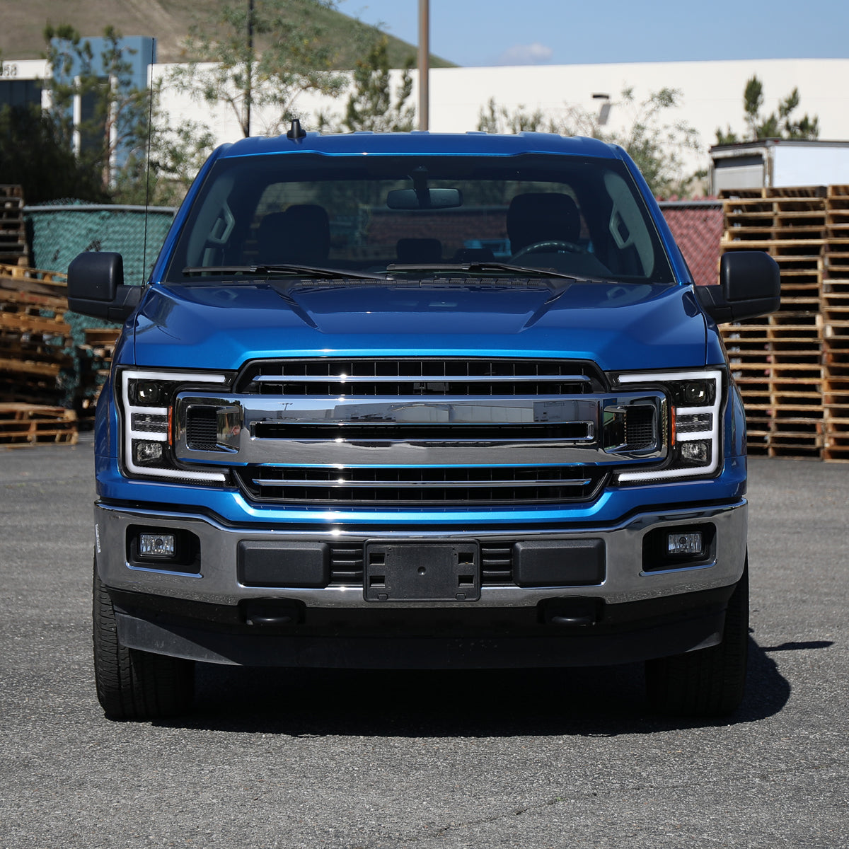 Spec-D 18-20 Ford F-150 LED Projector Headlights Glossy Black