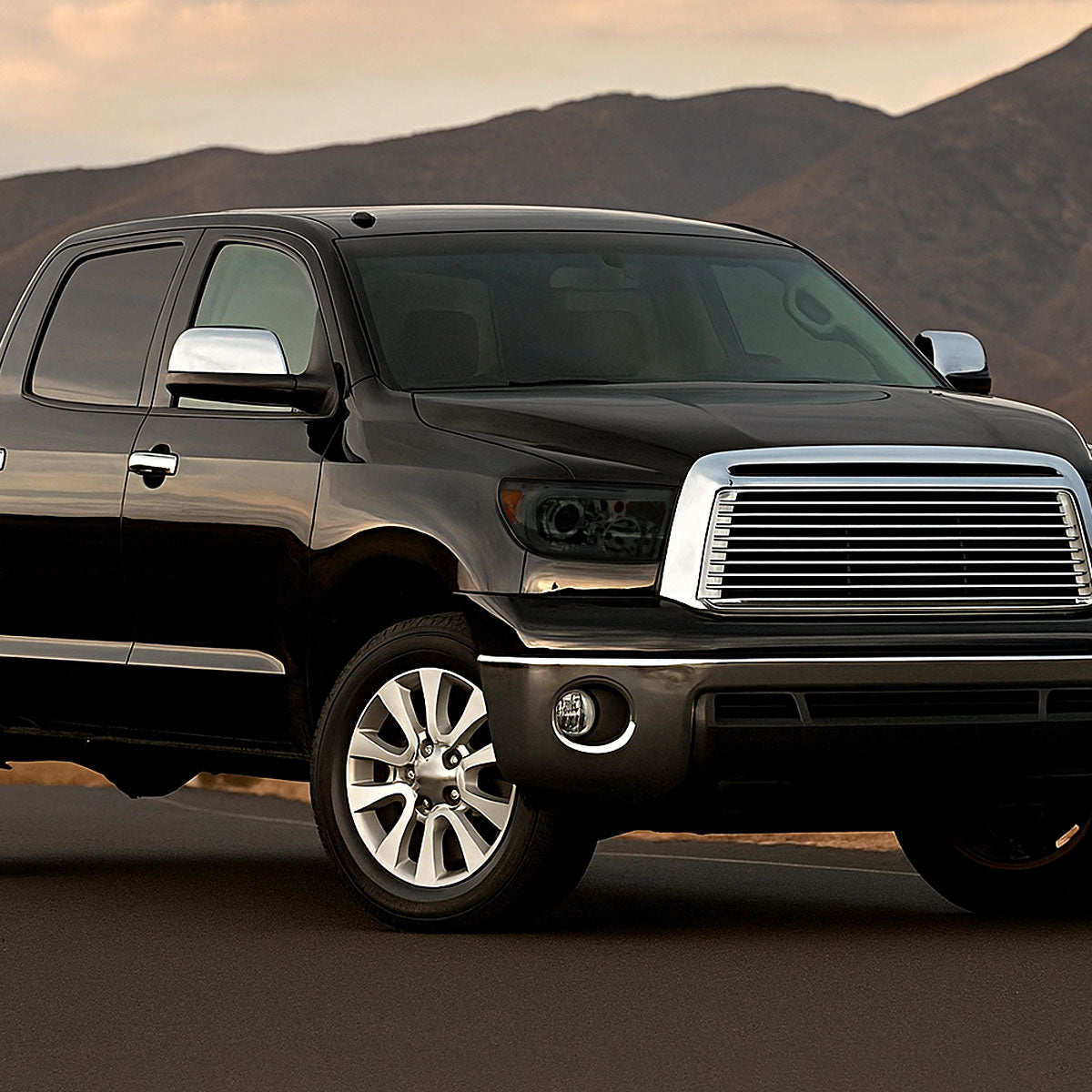 Spec-D 07-13 Tundra/08-17 Sequoia Headlights Retro Style Tube