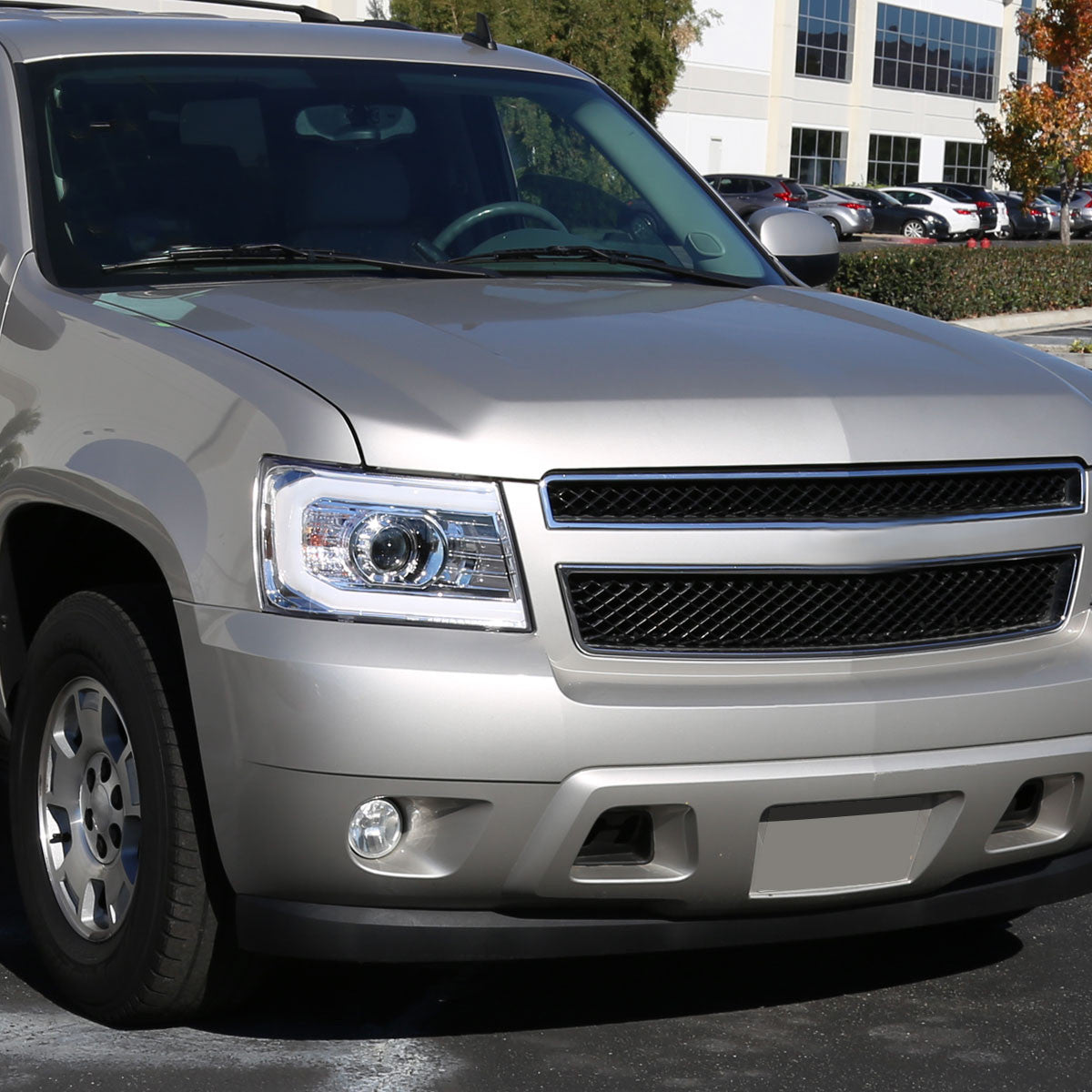 Spec-D 07-13 Chevy Avalanche Tahoe Projector Headlights Chrome