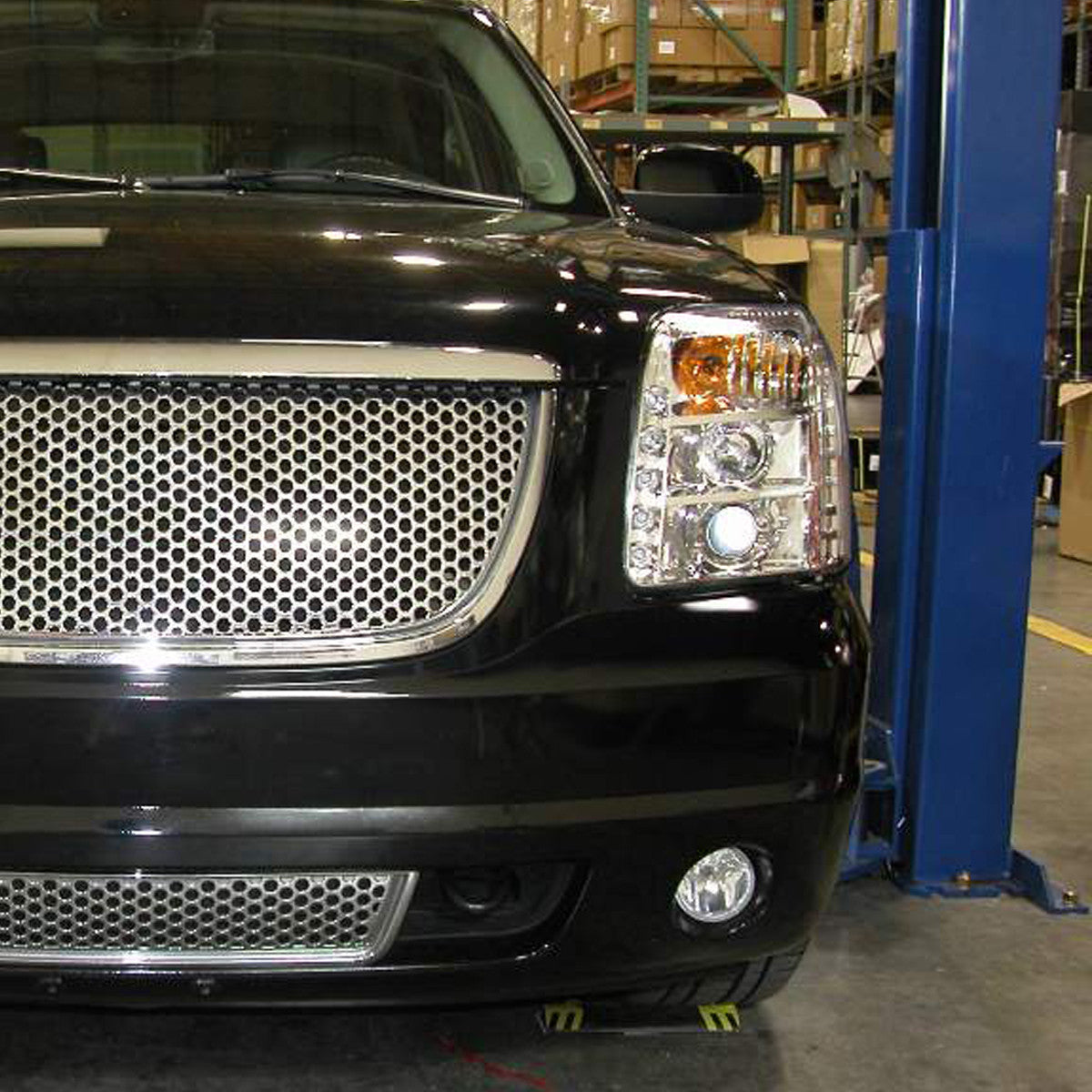 Spec-D 07-14 GMC Yukon Denali Halo Projector Headlights Chrome