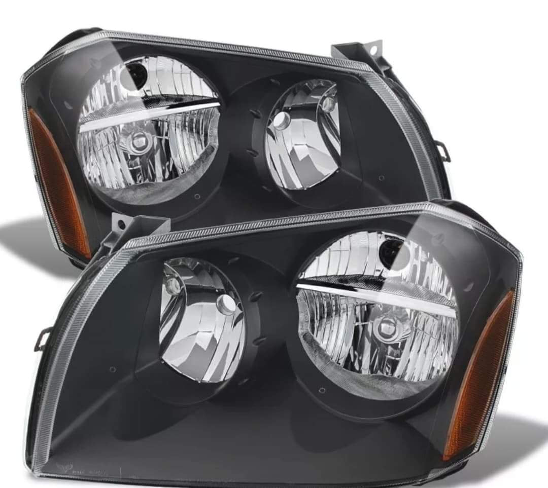 Black 2005-2007 Dodge Magnum Headlights With color changing rings