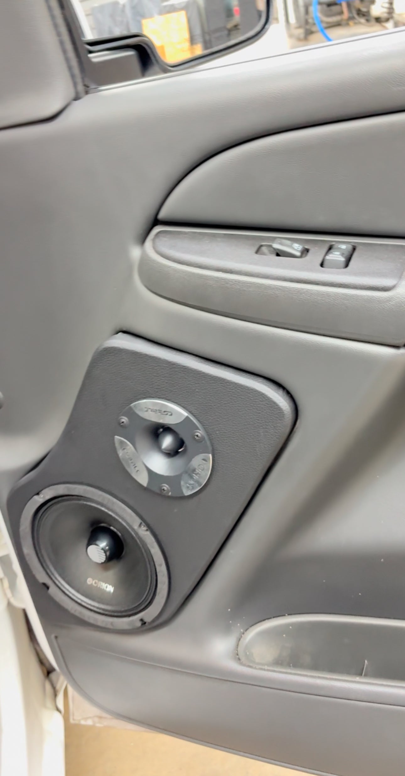 ECA 99-06 Silverado Sierra Yukon Tahoe Suburban Spacer Adaptor for Front and Back Door Pod Baffles