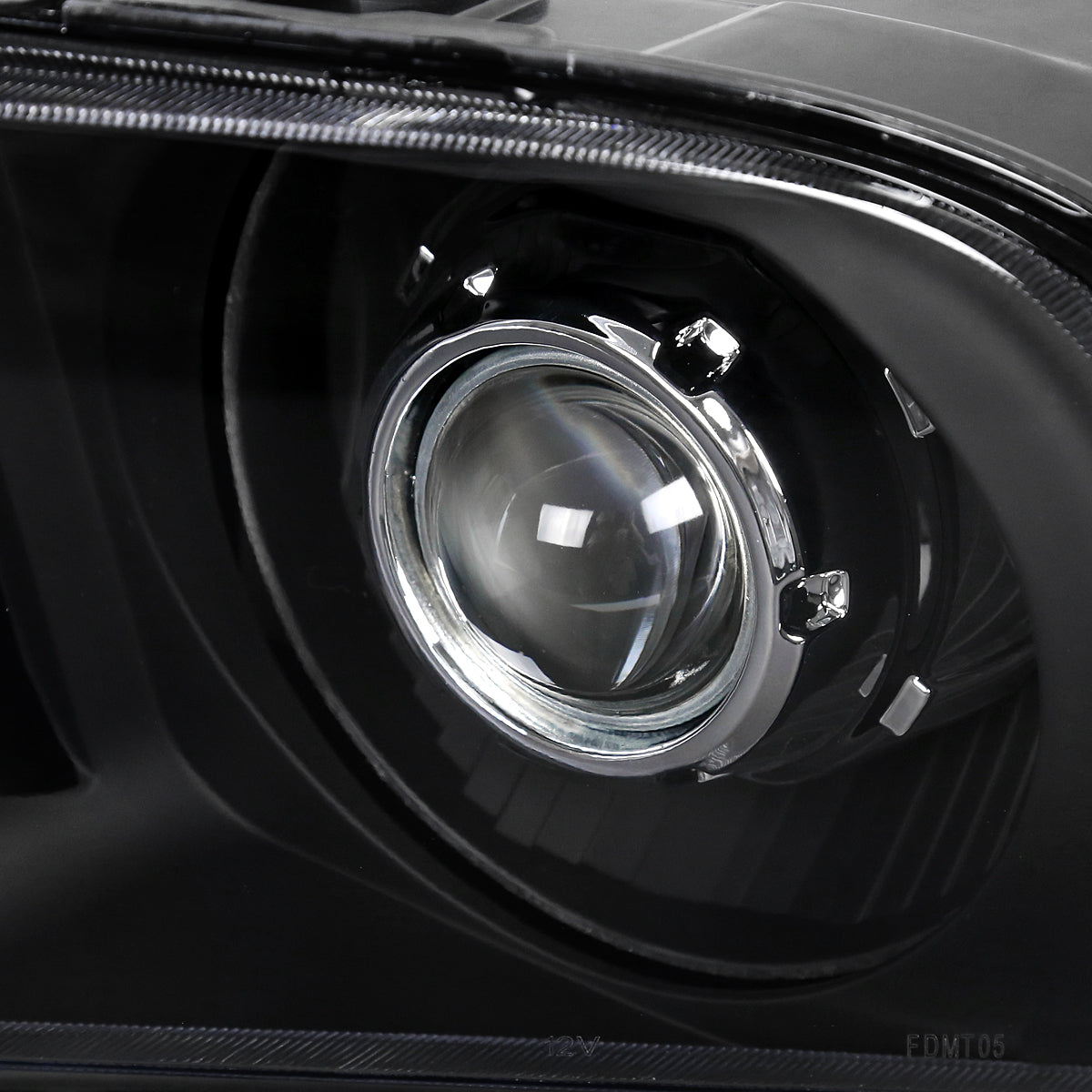 Spec-D 05-09 Ford Mustang H1 bulb Projector Headlights Black