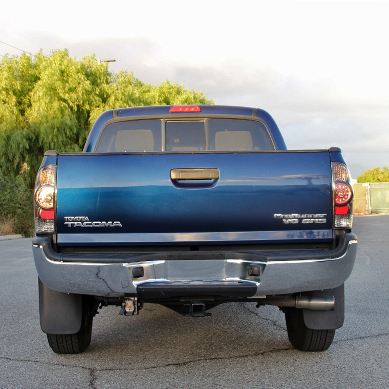 Spec-D 05-15 Toyota Tacoma Black LED Tail Lights