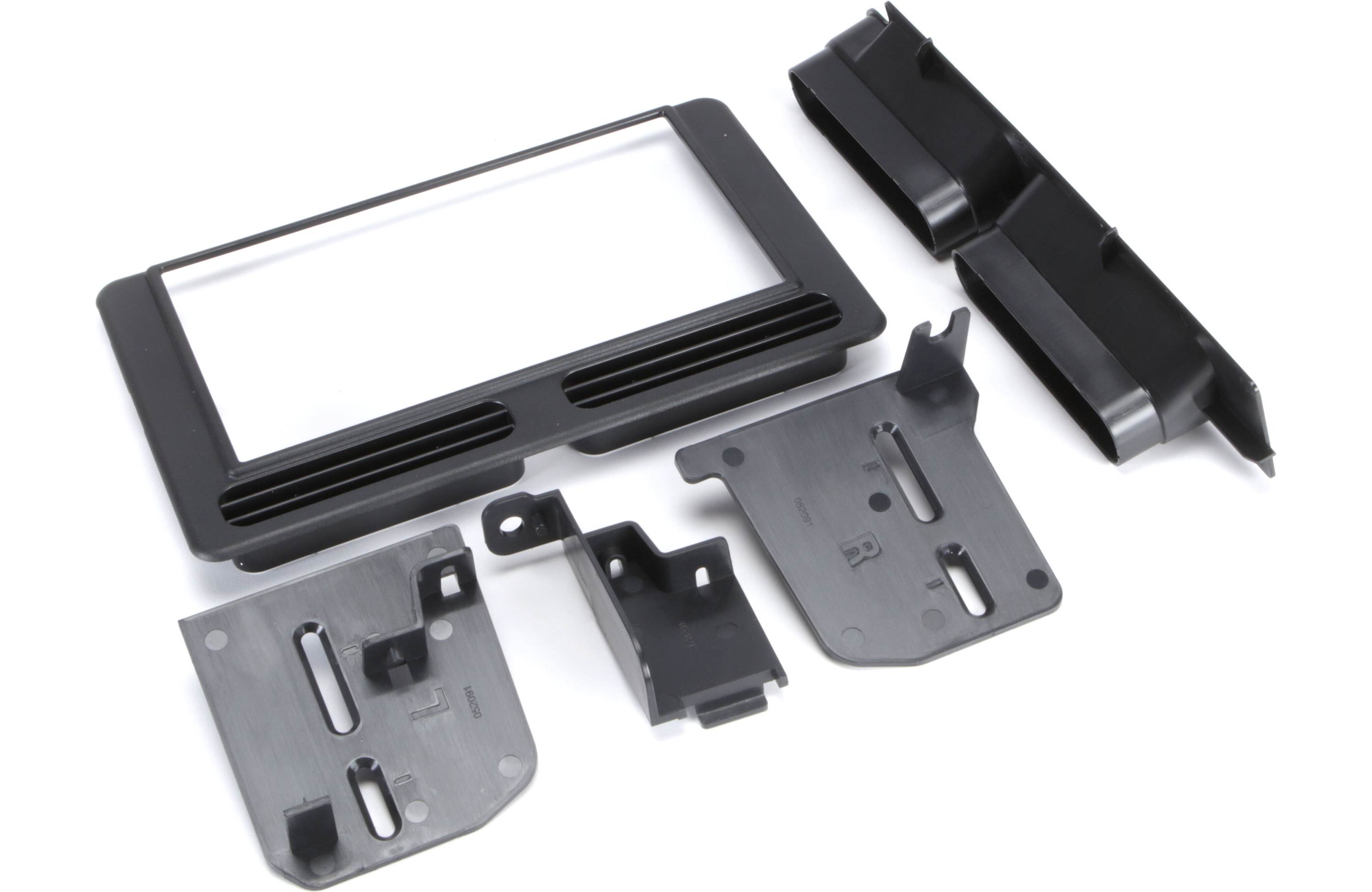 Metra 107-CH5 Dash Kit