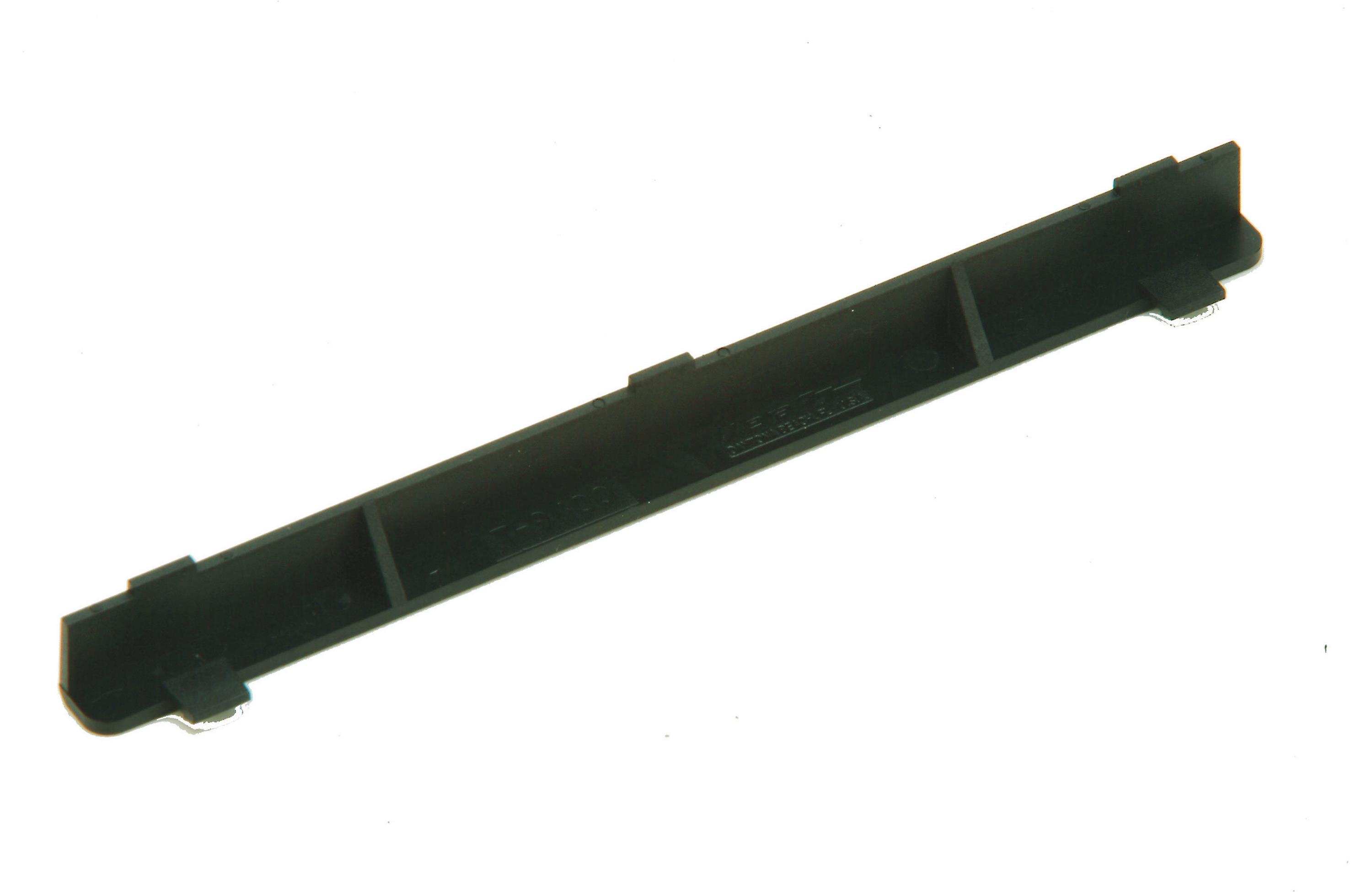 Metra 89-9400 Dash Kit Fits select 1999-2004 Land Rover Discovery models — single-DIN radios