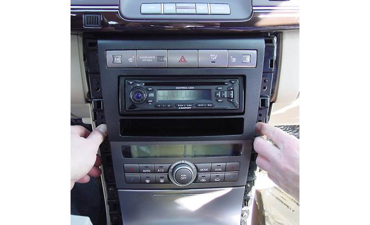Metra 99-7331 Dash Kit Fits select 2007-09 Kia Amanti models — single-DIN radios (Black)