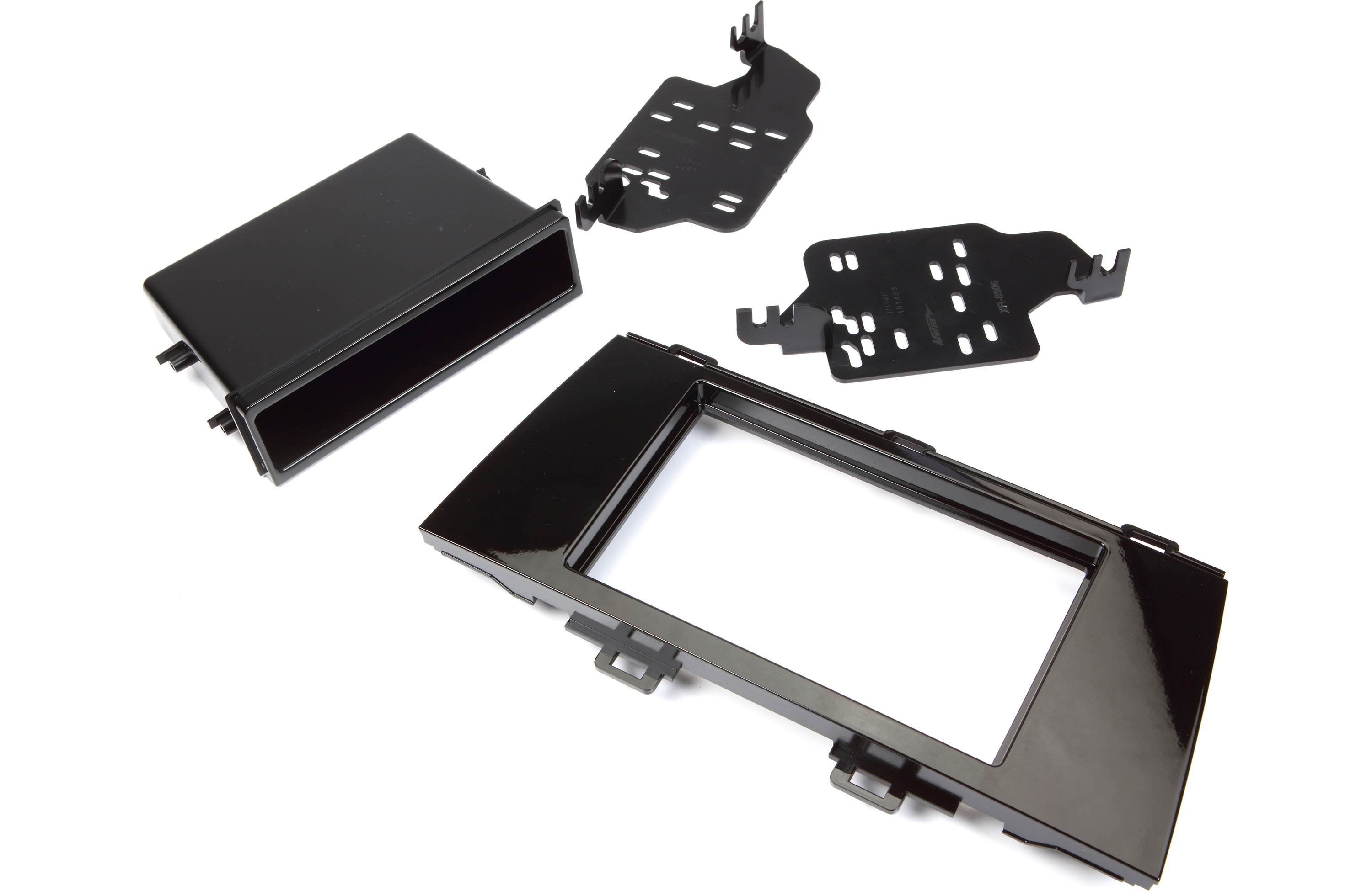 Metra 99-8906HG Dash Kit