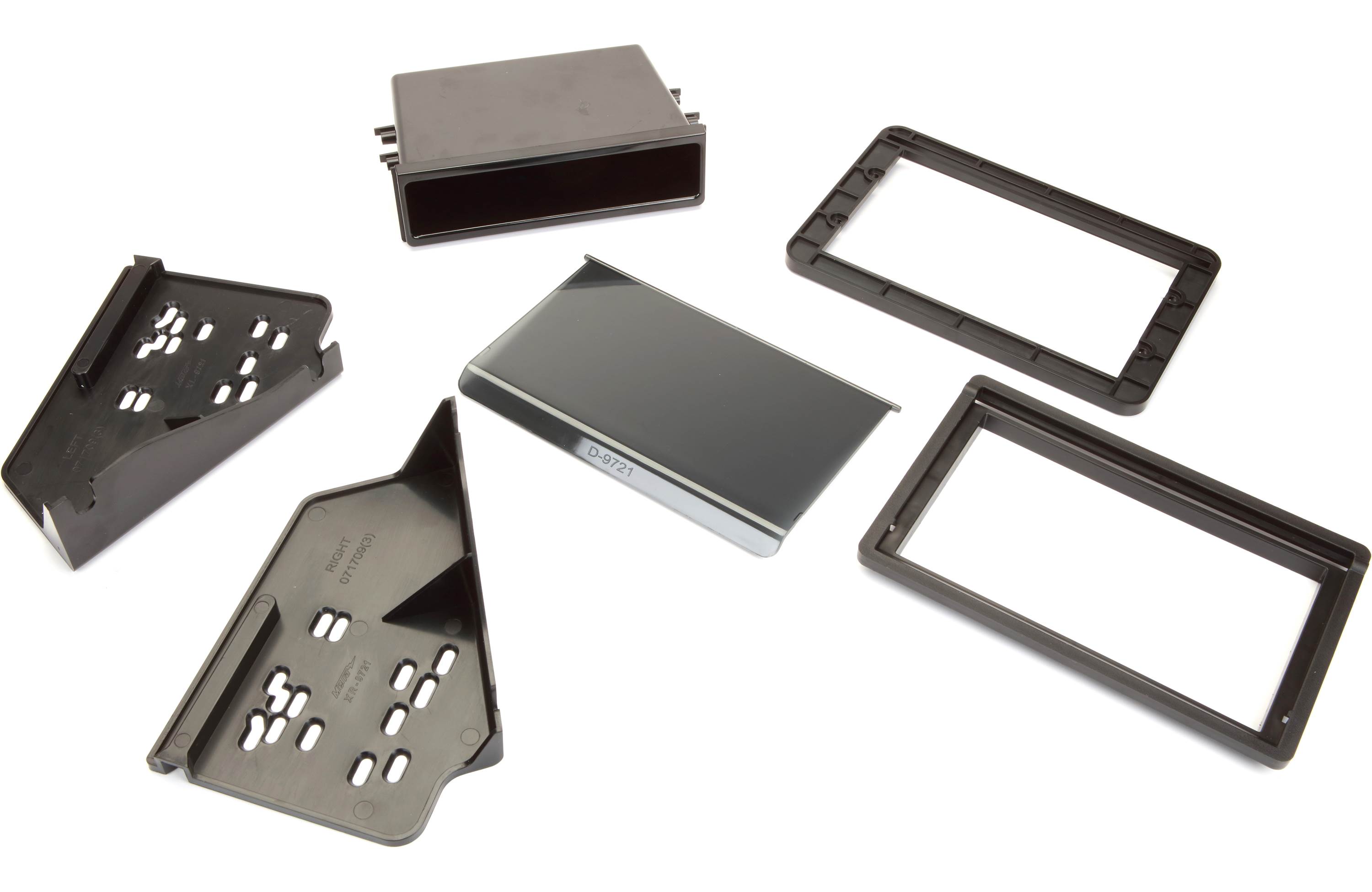 Metra 99-9721 Dash Kit