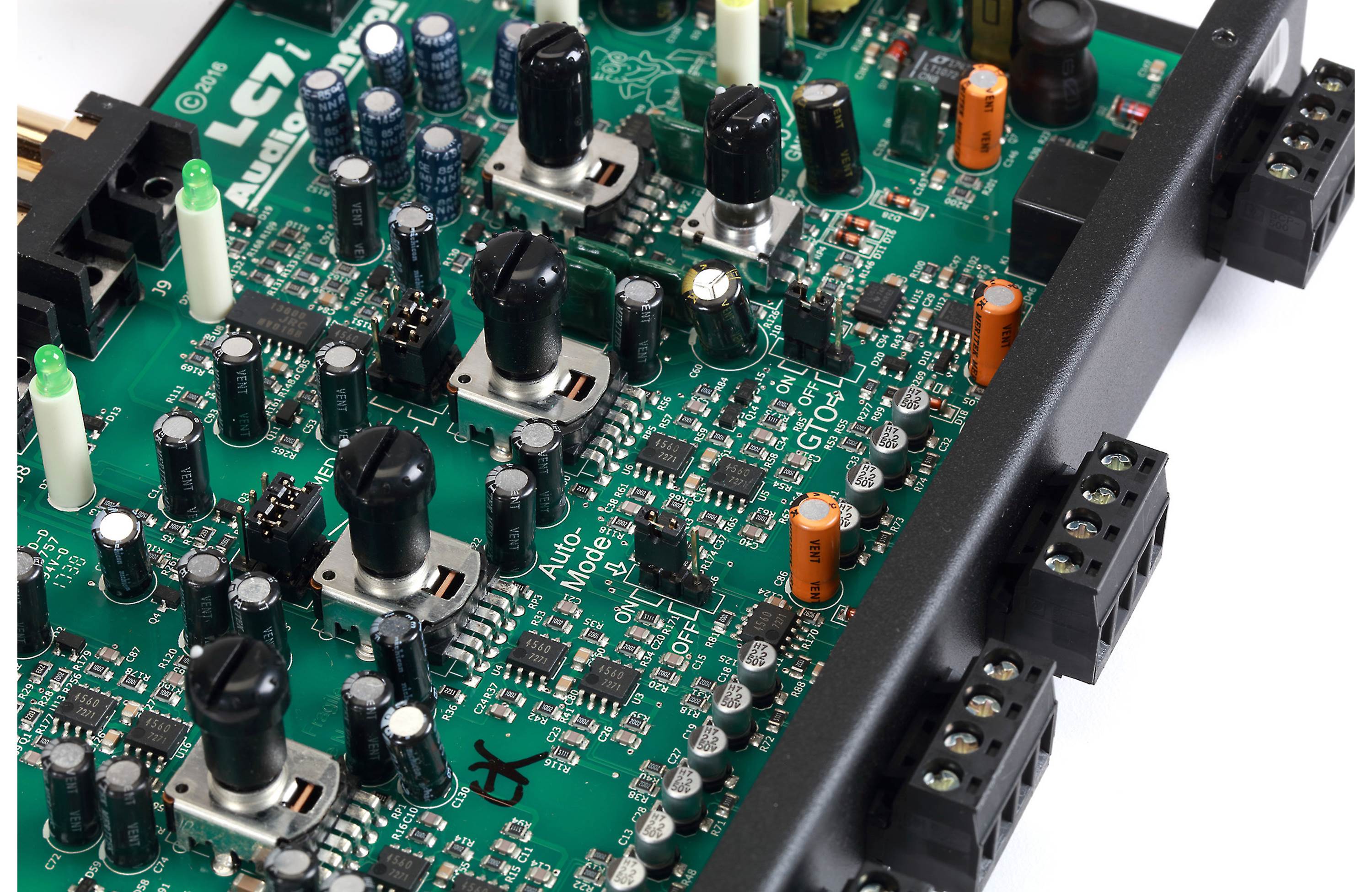 Audio Control LC7i 6-channel line output converter with bass restoration