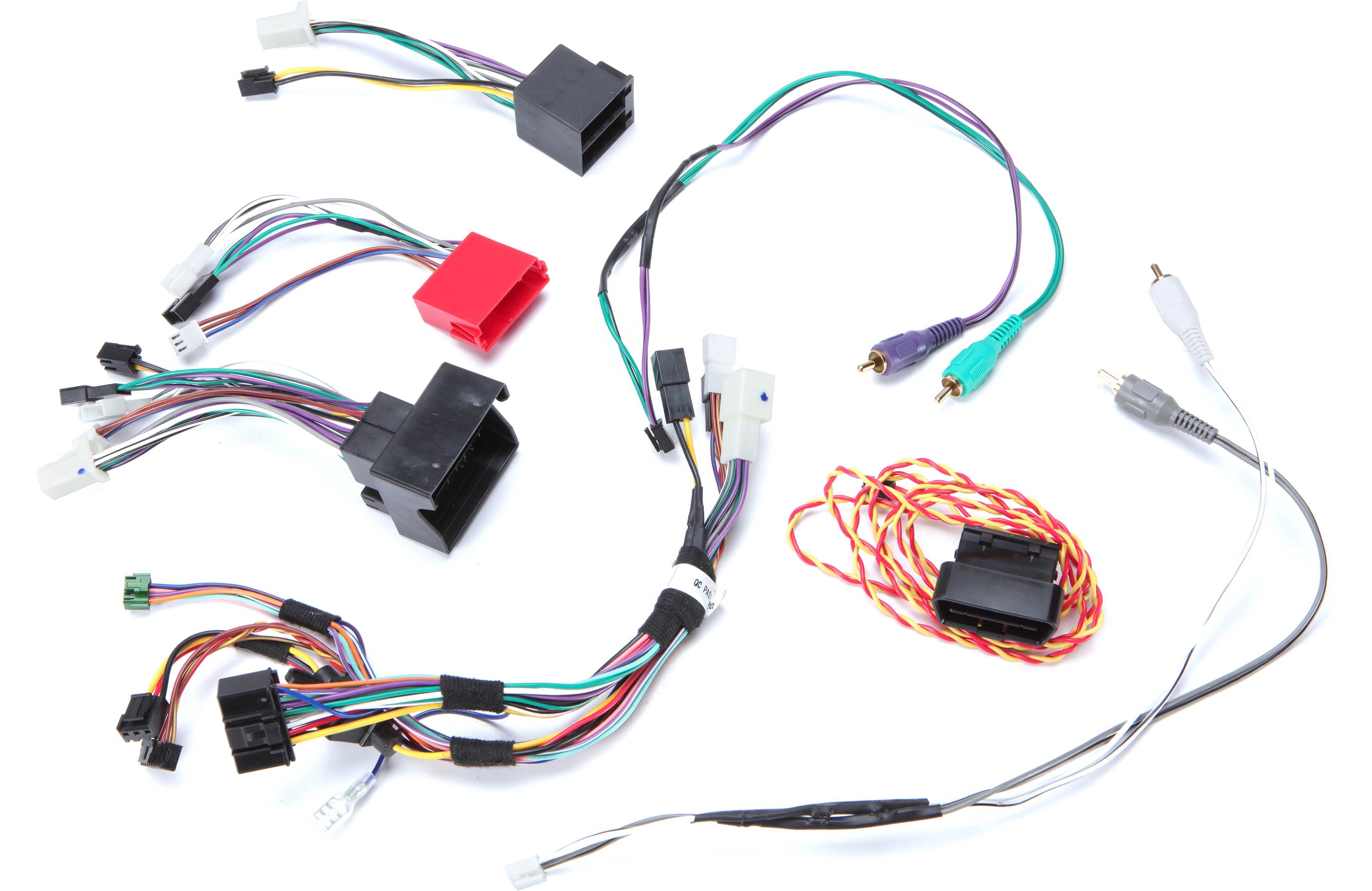 iDatalink HRN-RR-AU1 factory amp in select Audi vehicles