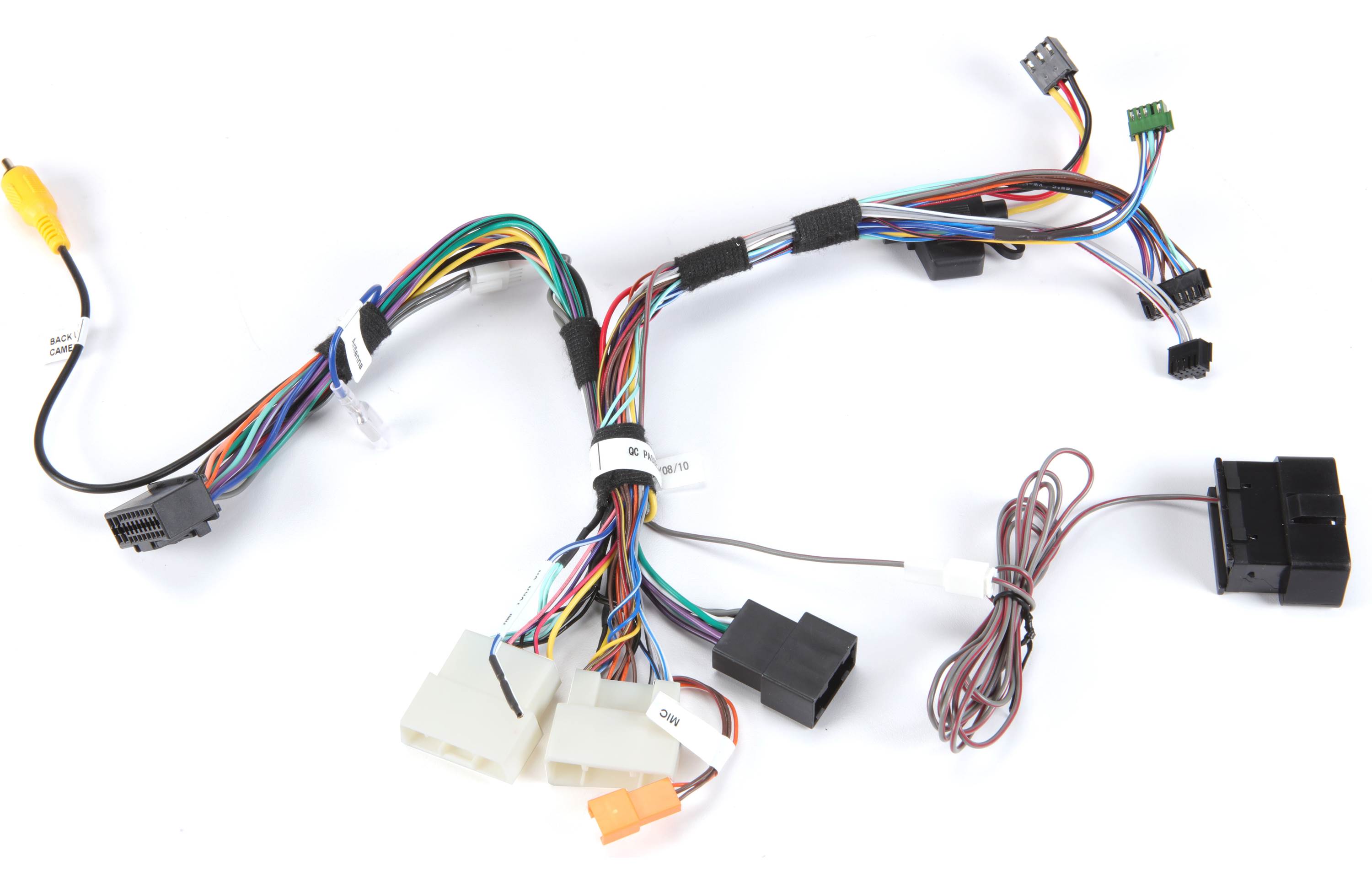 iDatalink HRN-HRR-TO3 radio replacement harness for select 2018- UP Toyota vehicles