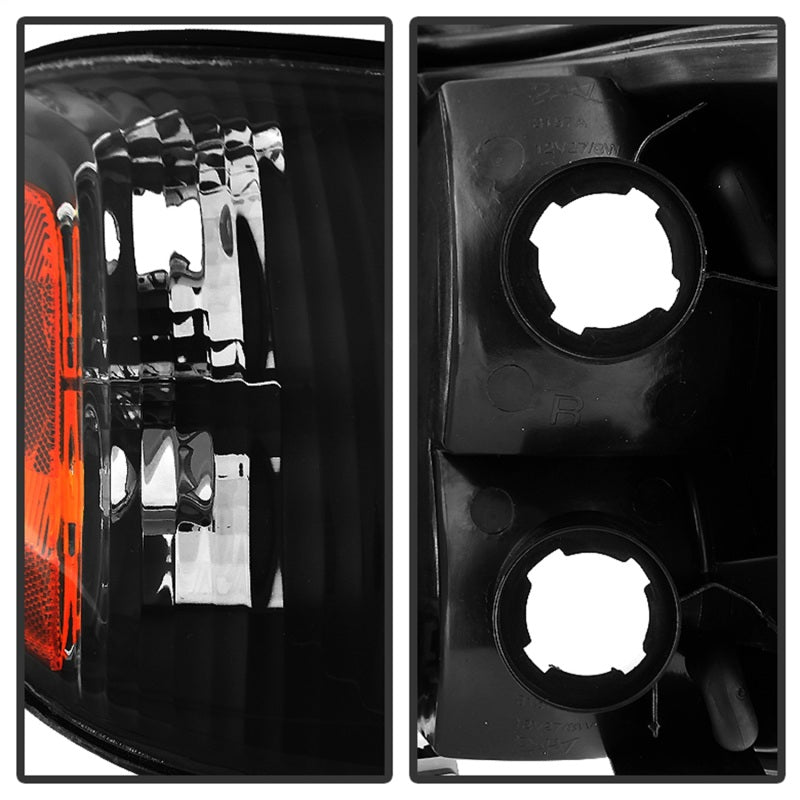 xTune Toyota Tundra Double Cab 05-06 OEM Style Headlights & Corner Lights Black HD-JH-TTUN05-AM-BK
