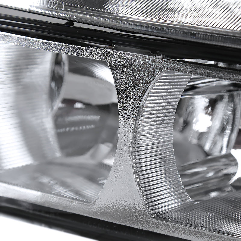 Spec-D 02-06 Avalanche 1500/2500 Headlights OEM Style Bumper Lights