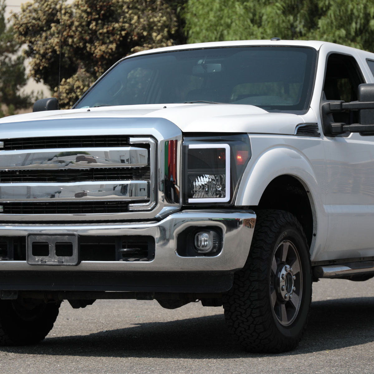 Spec-D 11-16 F250/F350/F450/F550 Super Duty Headlights Black/Clear