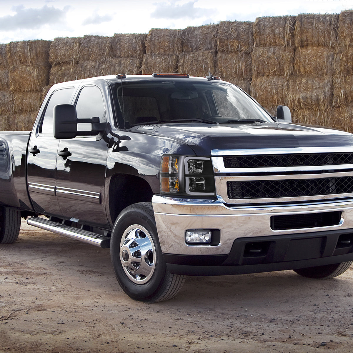 Spec-D 07-13 Silverado 1500/ 07-14 2500HD 3500HD Headlights Black