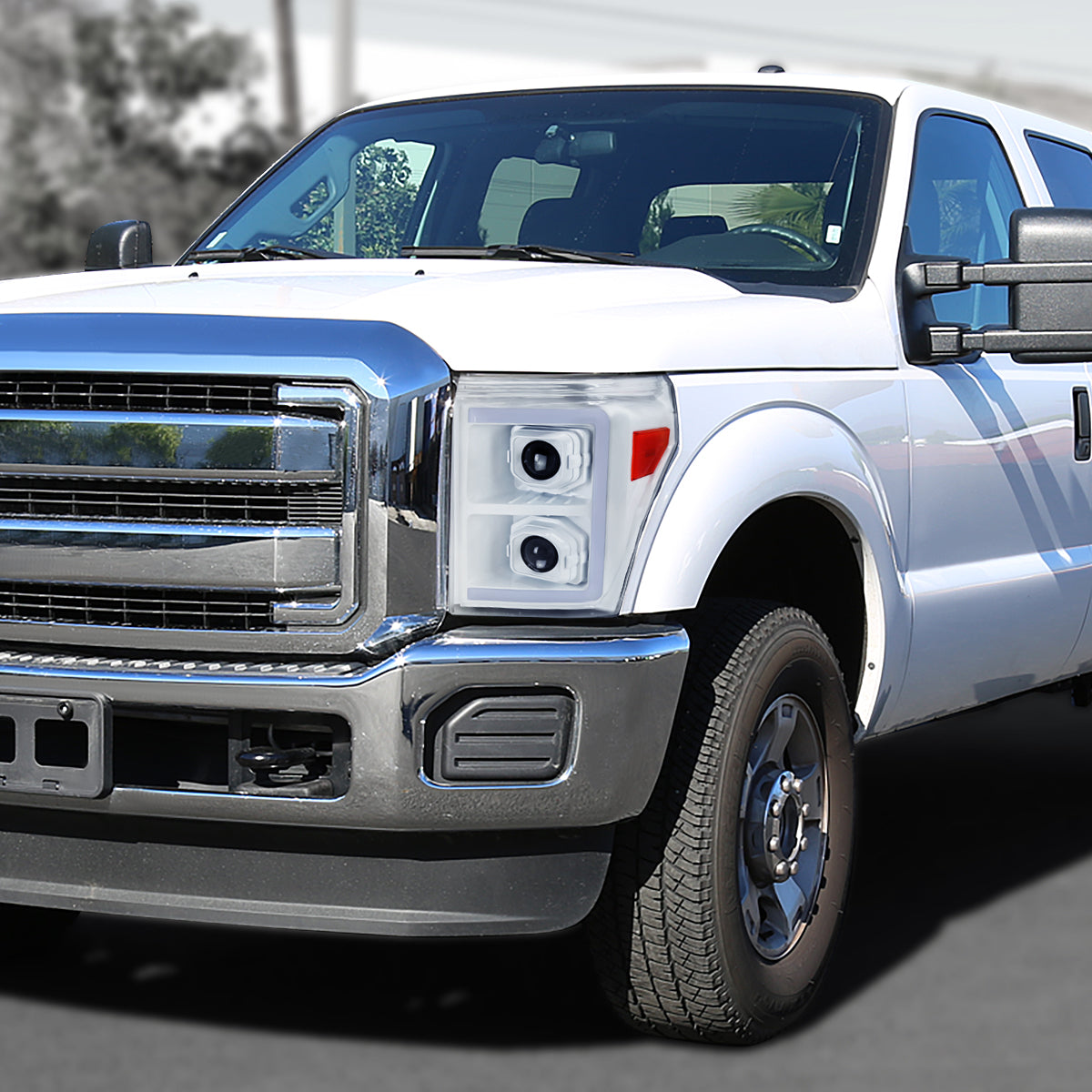 Spec-D 11-16 F250/F350/F450/F550 Headlights Sequential White/Clear