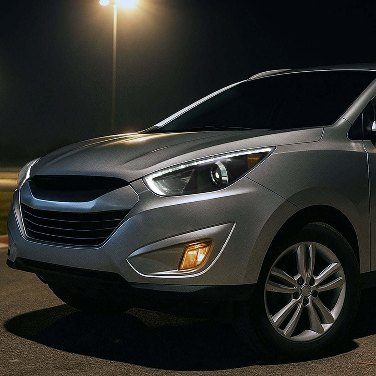 Spec-D 10-13 Hyundai Tucson Projector Headlights LED Strip Black