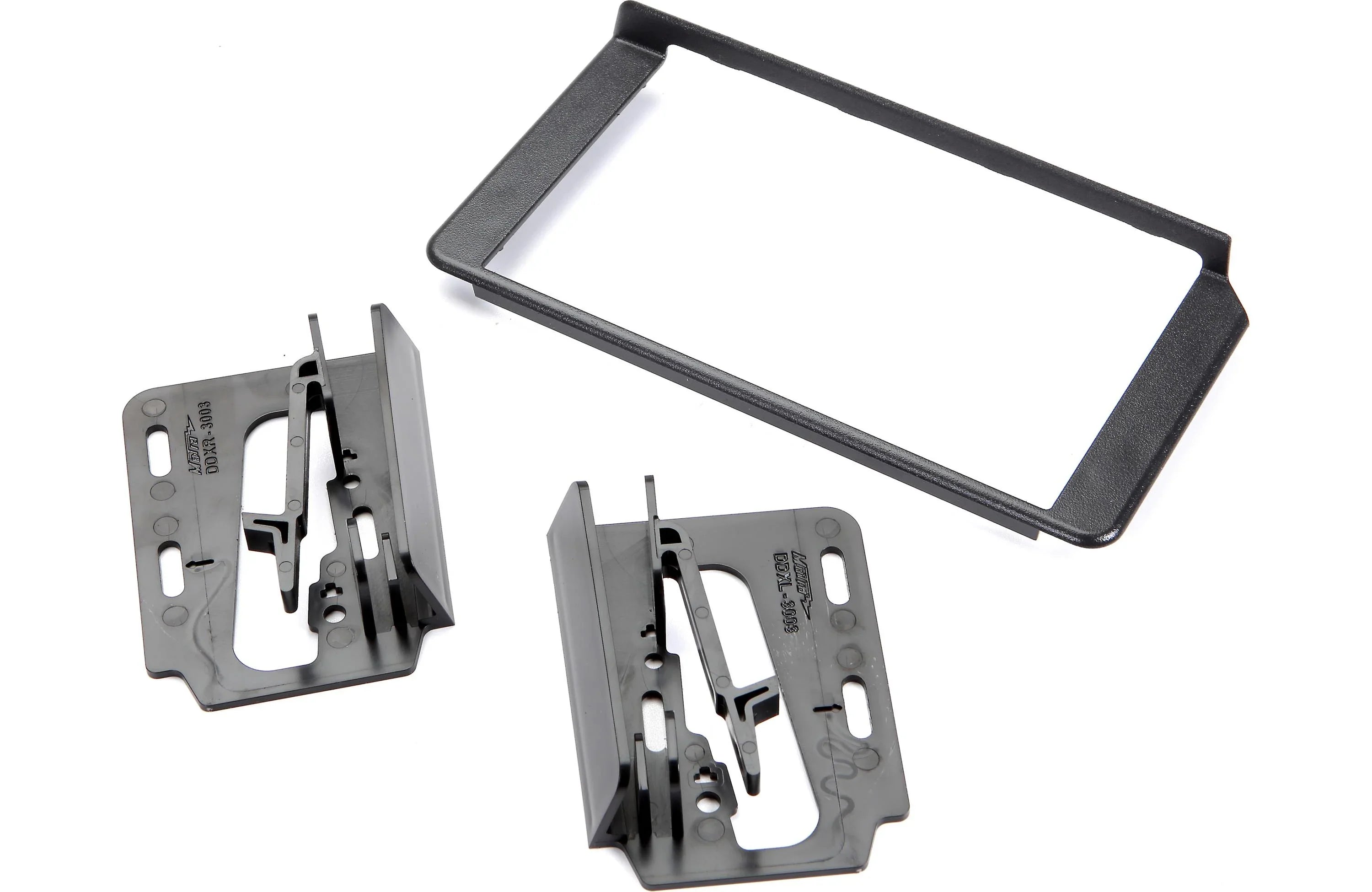 Metra 95-3003G Dash Kit Fits select 1995-2002 GM trucks and SUVs — double-DIN radios (Gray)