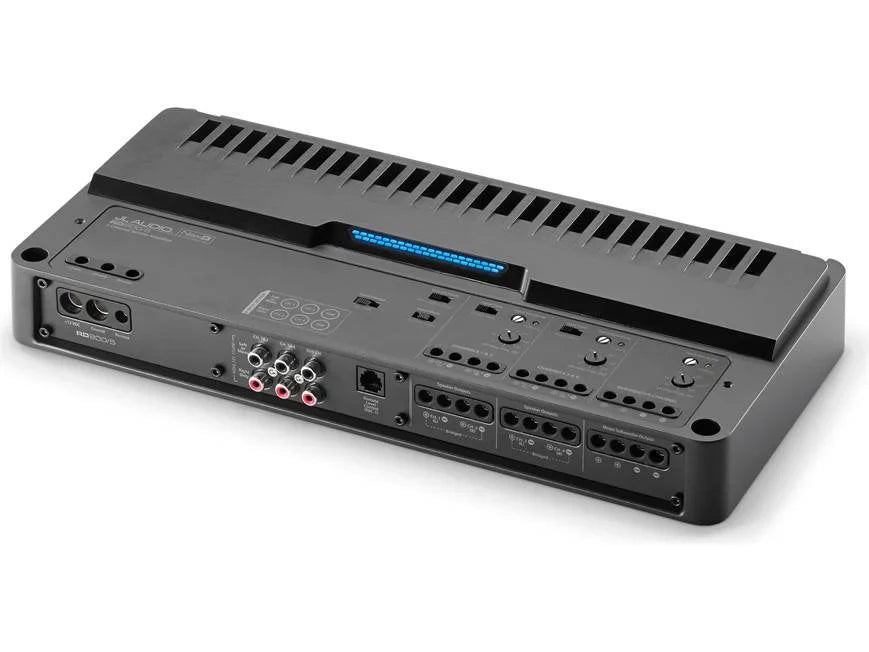 JL Audio RD900/5 5-channel car amplifier — 70 watts RMS x 4 at 4 ohms + 500 watts RMS x 1 at 2 ohms