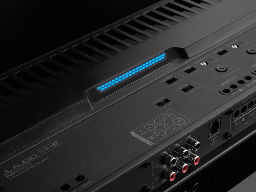JL Audio RD900/5 5-channel car amplifier — 70 watts RMS x 4 at 4 ohms + 500 watts RMS x 1 at 2 ohms
