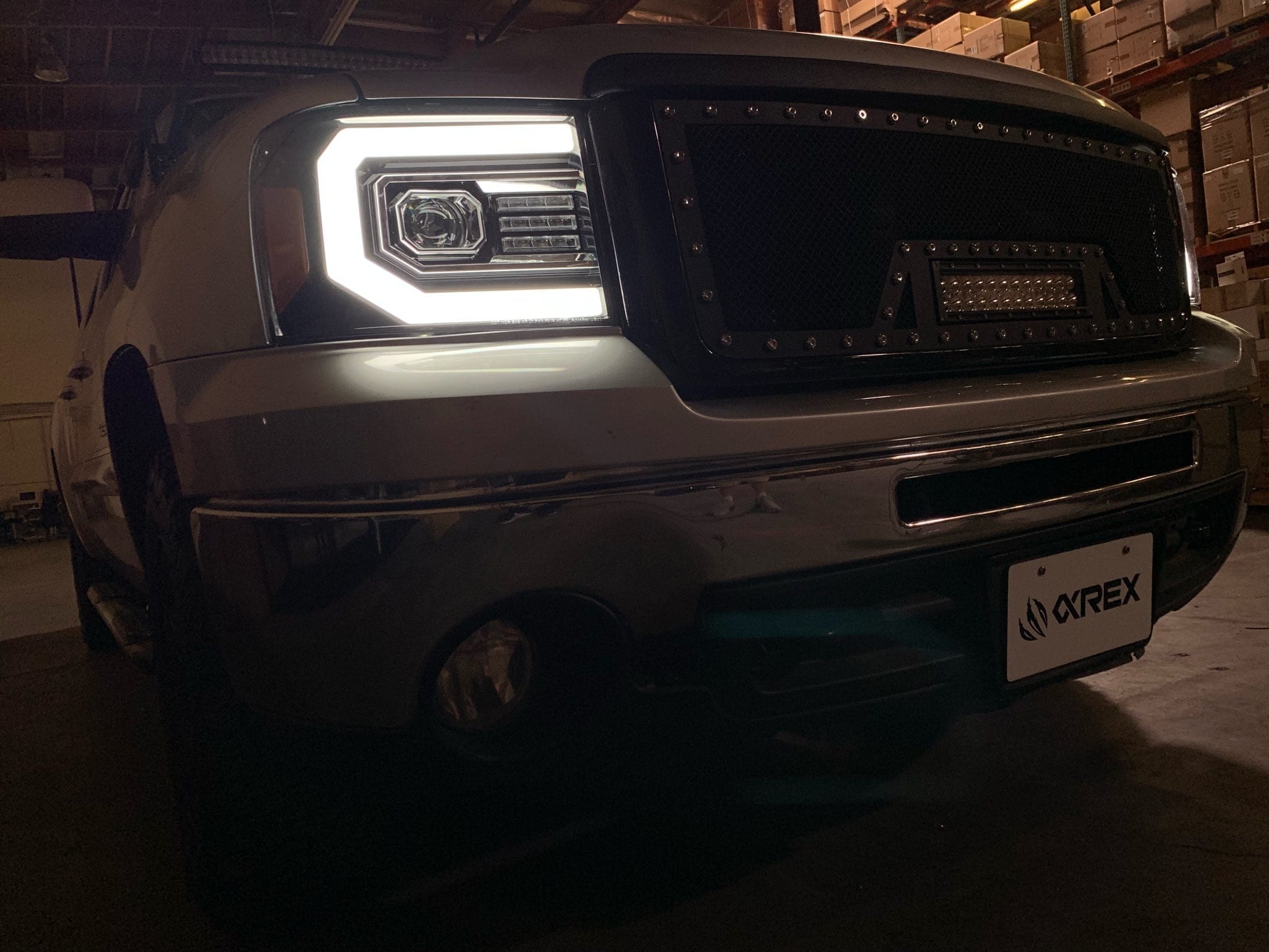 AlphaRex 07-13 GMC Sierra PRO-Series Halogen Projector Headlights Jet Black