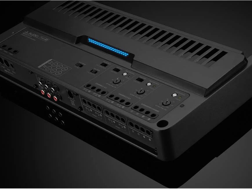 JL Audio RD900/5 5-channel car amplifier — 70 watts RMS x 4 at 4 ohms + 500 watts RMS x 1 at 2 ohms