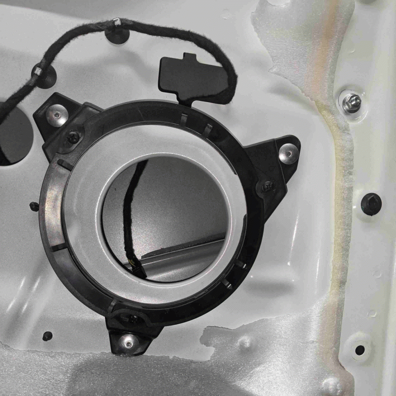 Metra 82-6603 Ram Promaster City 2015-Up Speaker Adapter Plates - 5.25in
