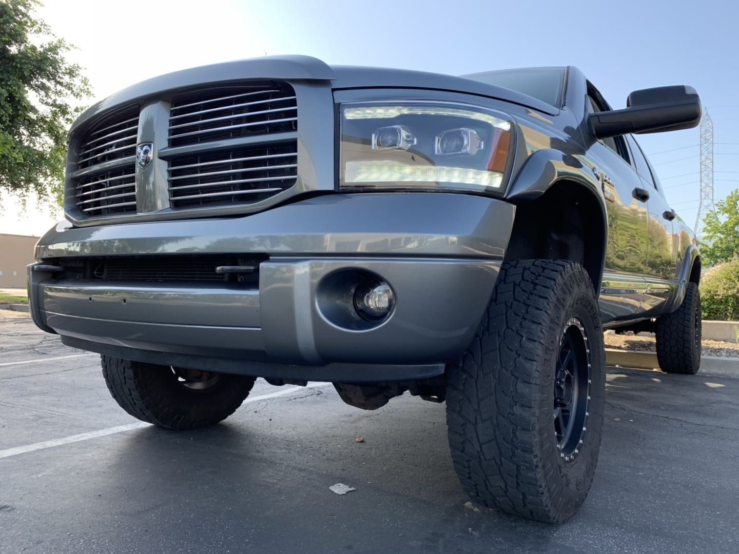 AlphaRex 06-08 Dodge Ram LUXX-Series LED Projector Headlights Chrome