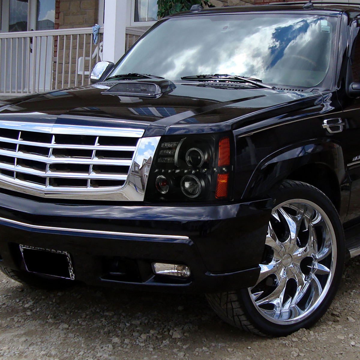 Spec-D 02-06 Cadillac Escalade Projector Headlights Smoked