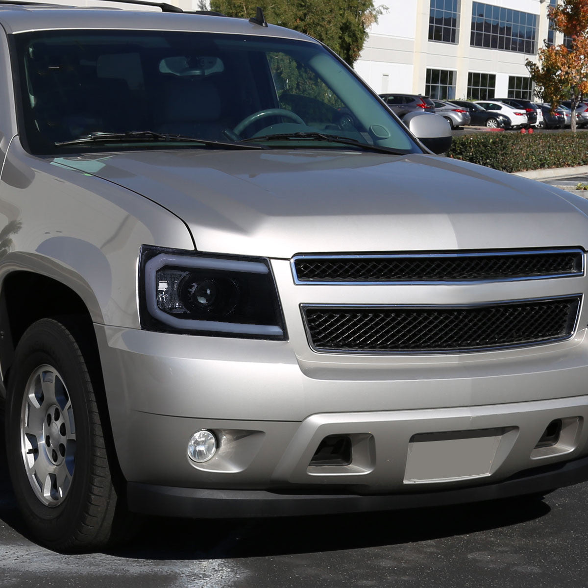 Spec-D 07-13 Chevy Avalanche Headlights LED Bar Black/Smoked
