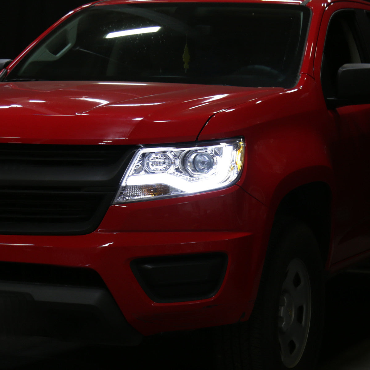 Spec-D 15-22 Chevy Colorado Headlights LED Bar Projector Chrome