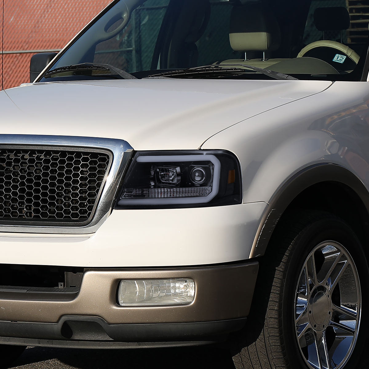 Spec-D 04-08 F-150/Mark LT Headlights LED C-Bar Smoked