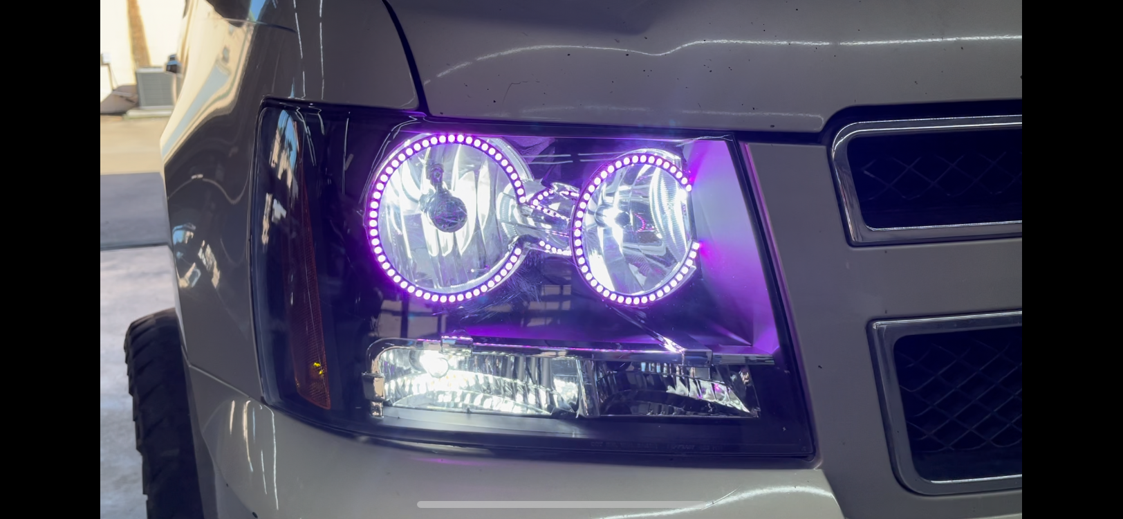 2007 - 2013 Chevy Tahoe Avalanche Headlights with RGB Color Changing Halos Pre-Built Headlights Assemby