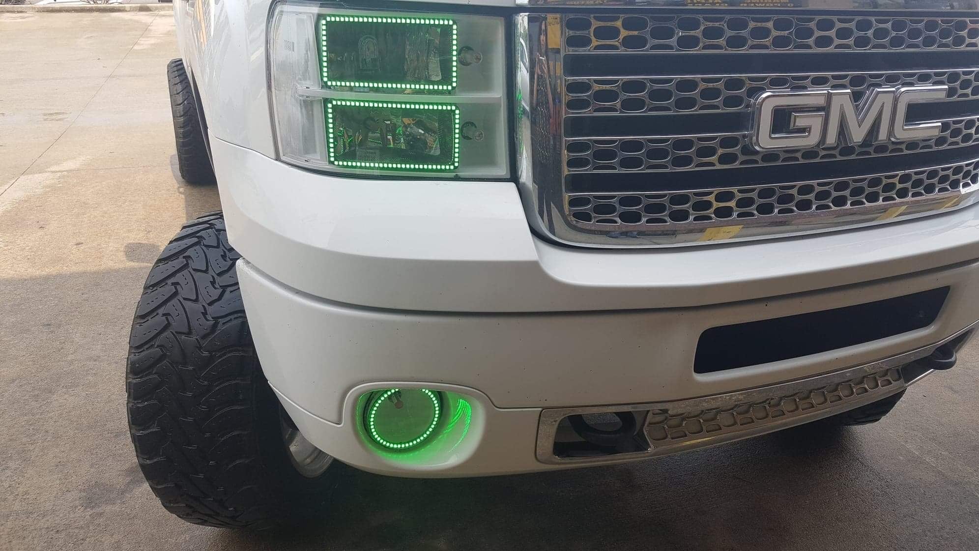 2007 - 2013 GMC Sierra Headlights with RGB Color Changing Halos Pre-Built Headlights Assemby
