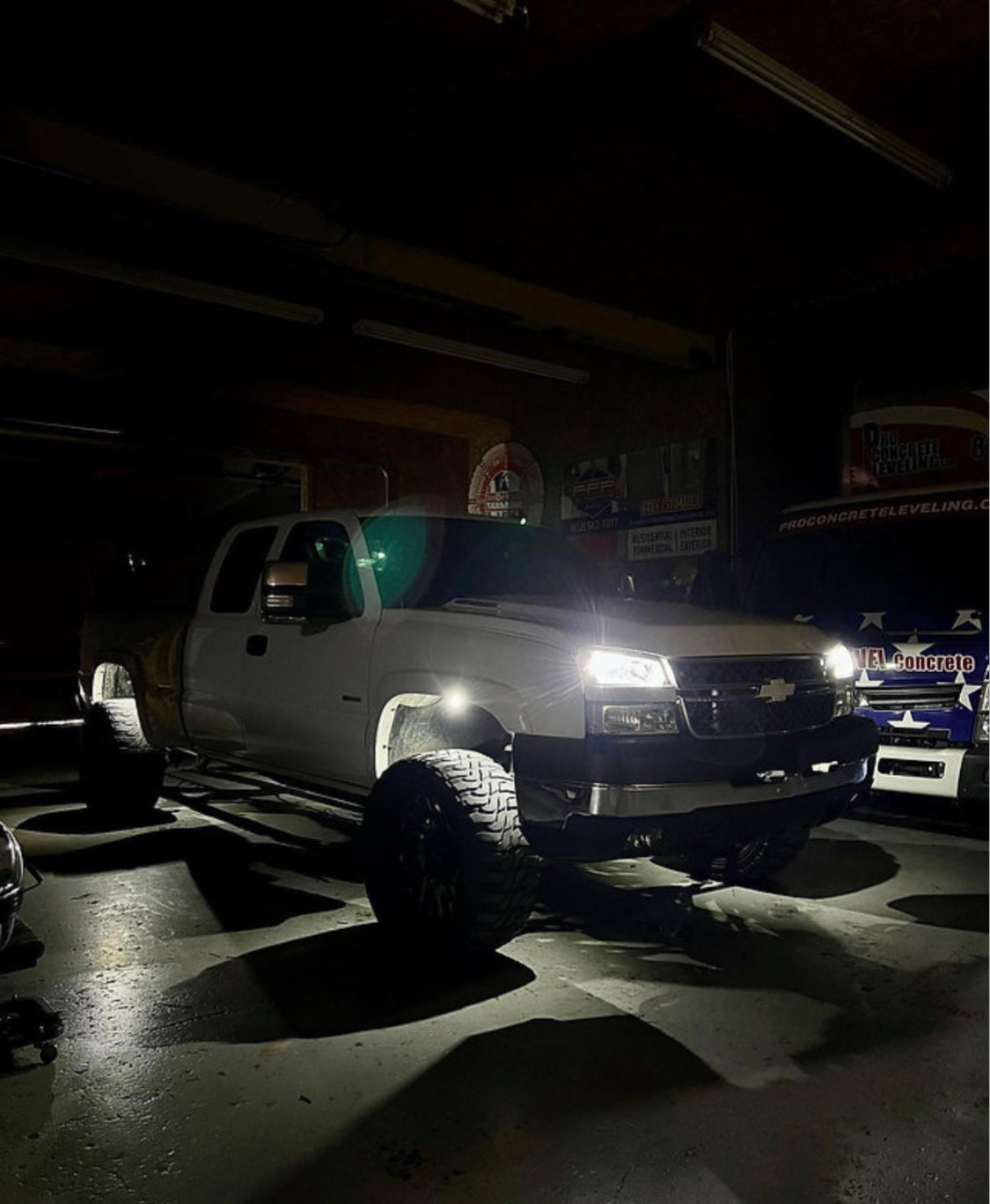 ECA Cheetah 12 RGBW Rock Lights with Bluetooth. Color Changing Made for OFF-Road Extreme Rugged Conditions