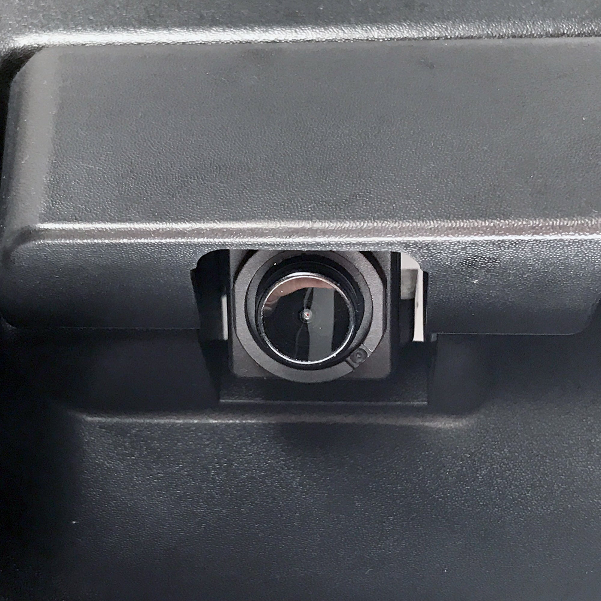 Nissan Frontier (2013-2016) Replacement Tailgate Handle with Backup Camera
