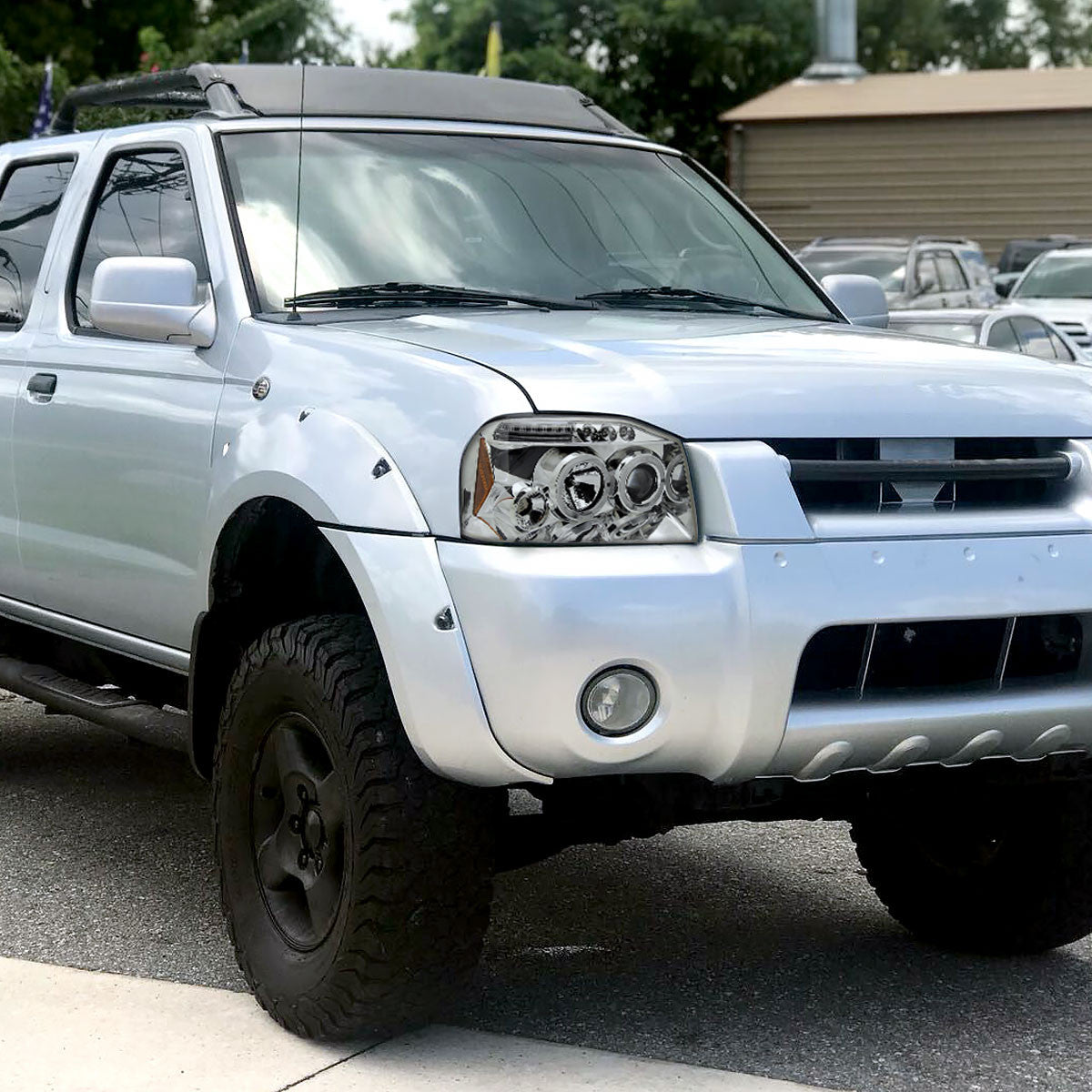 Spec-D 01-04 Nissan Frontier LED Projector Headlights Chrome