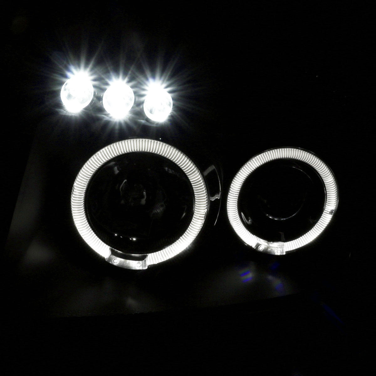 Spec-D 04-15 Nissan Titan Halo Projector Headlights Black
