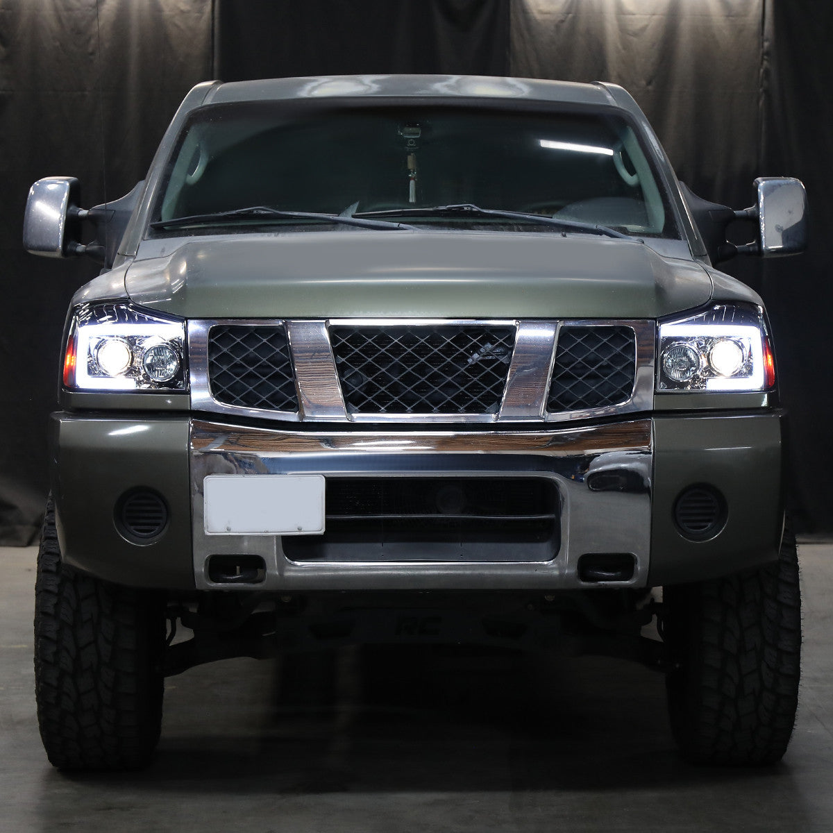 Spec-D 04-15 Titan 07-07 Armada Pro Headlights LED Bar Chrome