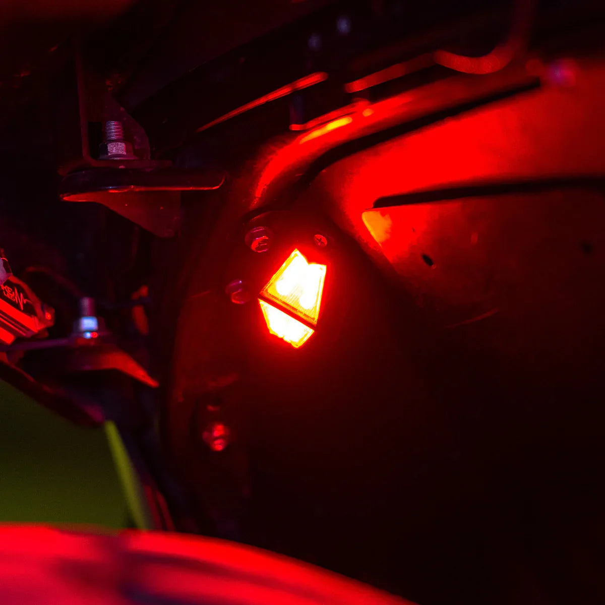 Stinger 8-Pc RGB Dynamic Rock Light Kit w/Bluetooth Remote & On/Off Switch - ENLIGHT10 App Compatible