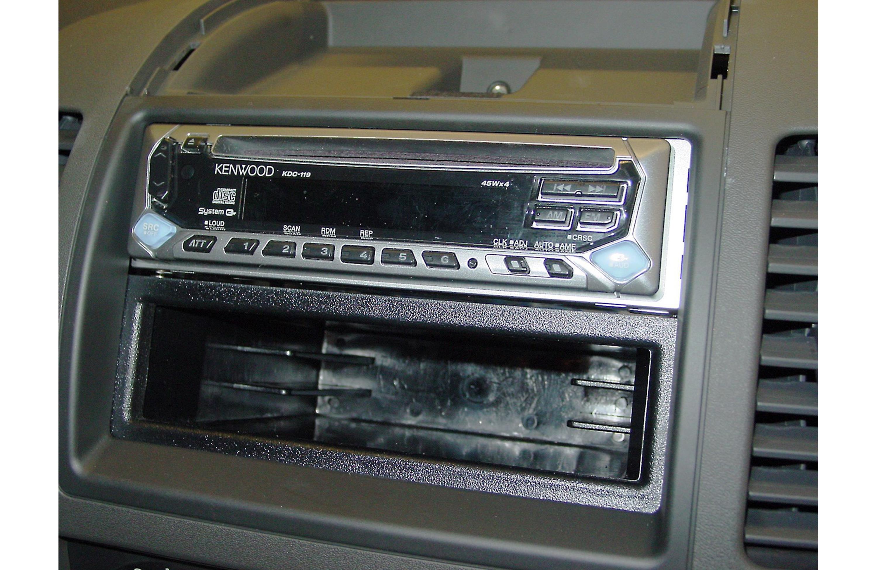 Metra 88-00-9000 Dash Kit Fits select 1987-04 vehicles — single-DIN radio dash pocket