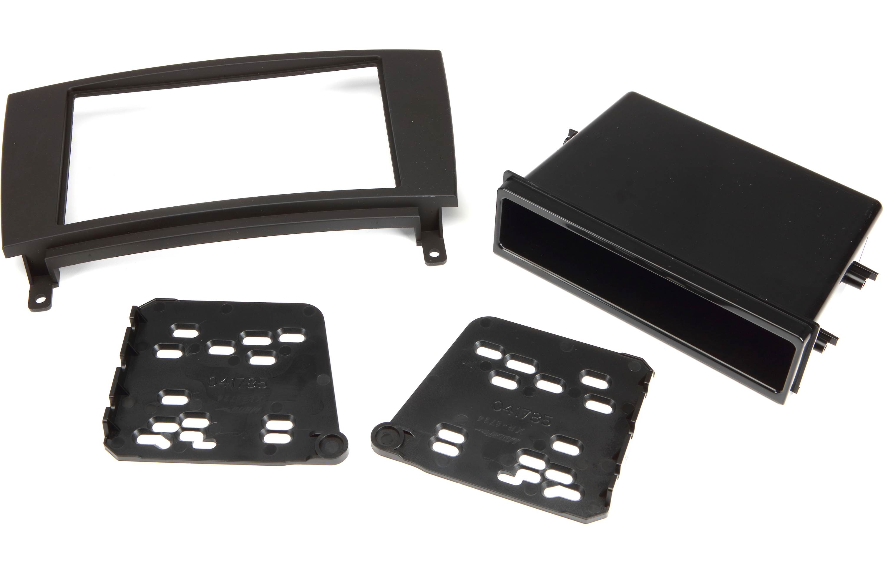 Metra 99-8724B Dash Kit Mercedes-Benz 2005-09