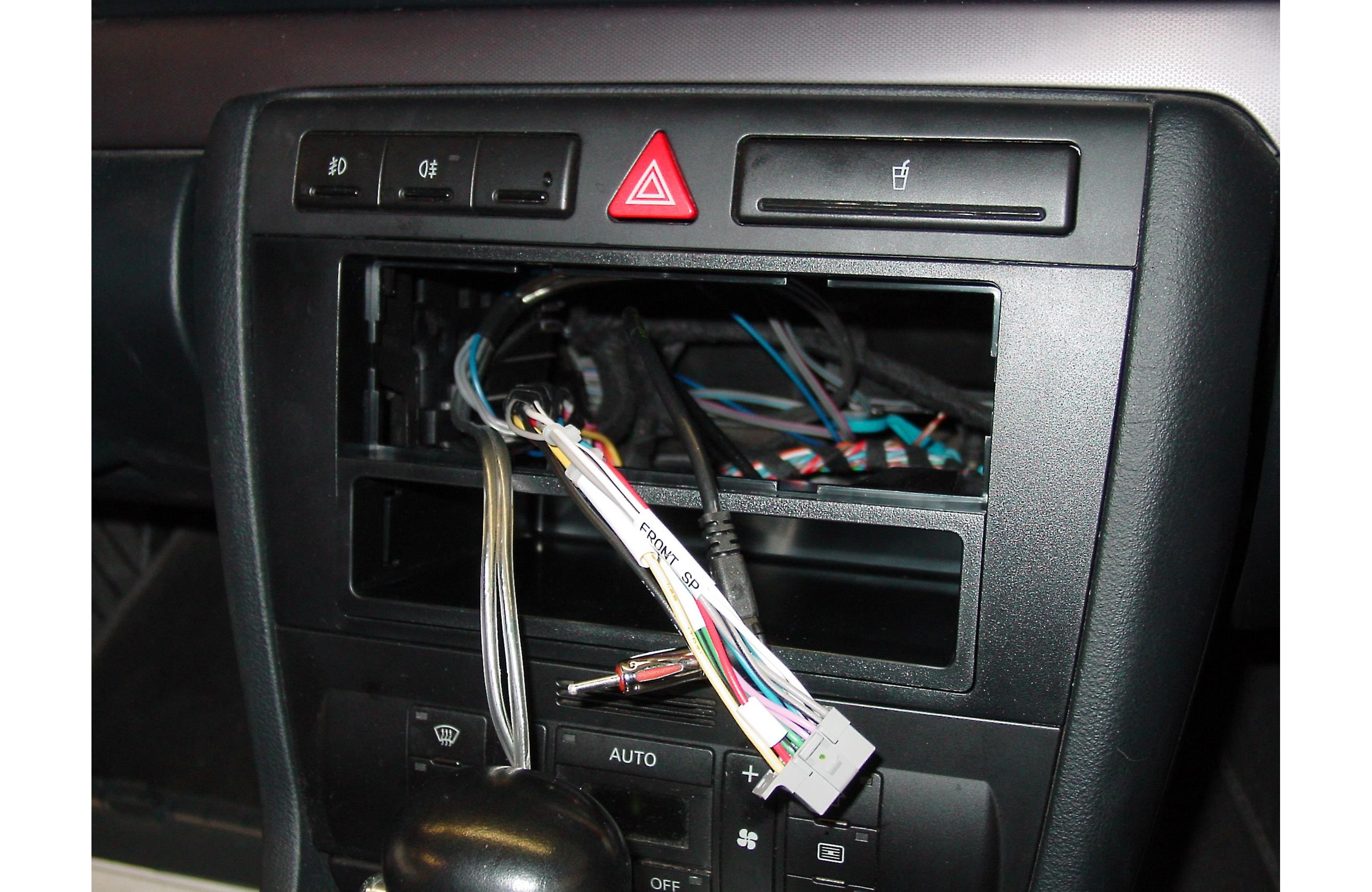 Metra 99-9105 Dash Kit