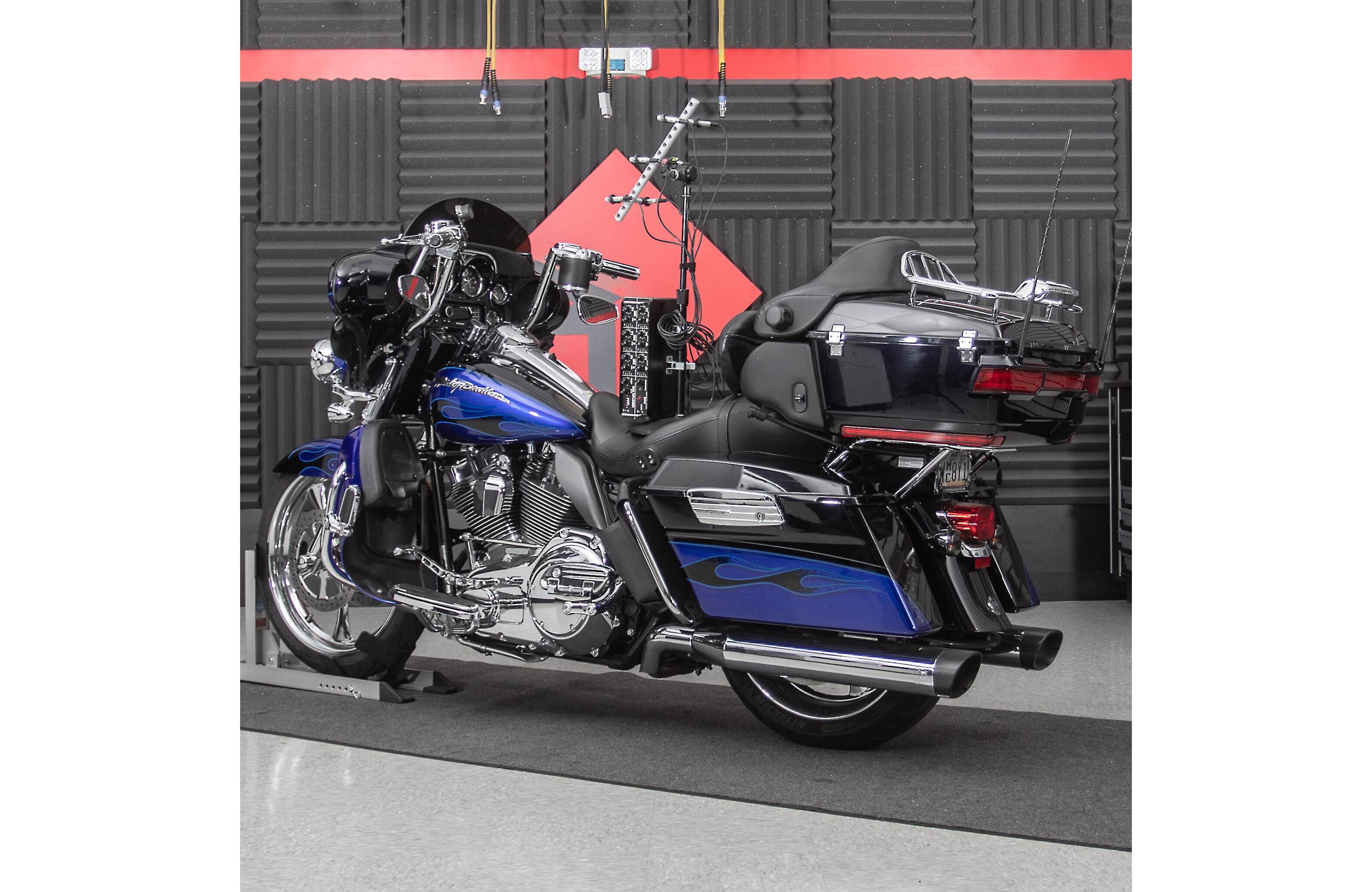 Rockford Fosgate PMX-HD9813 Digital media receiver for 1998-13 Harley-Davidson® motorcycles (does not play discs)